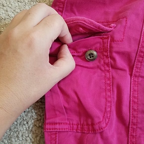 Maurices Raspberry Pink Cargo Capris - Picture 5 of 10
